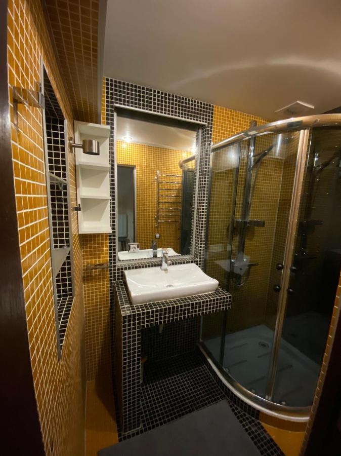 Apt In The Center Of The Town Near The Opera House Apartment Lviv Luaran gambar