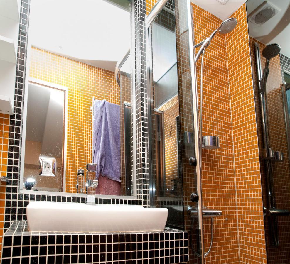 Apt In The Center Of The Town Near The Opera House Apartment Lviv Luaran gambar