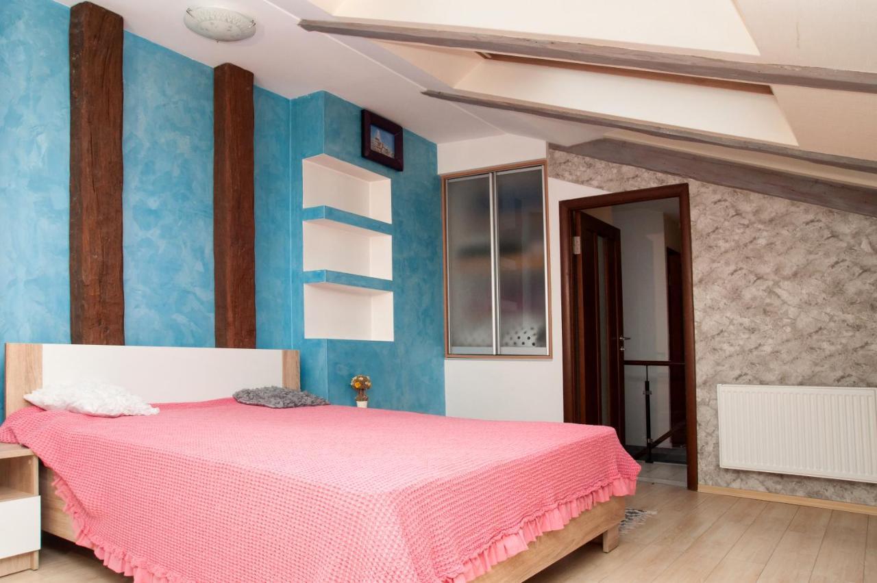 Apt In The Center Of The Town Near The Opera House Apartment Lviv Luaran gambar