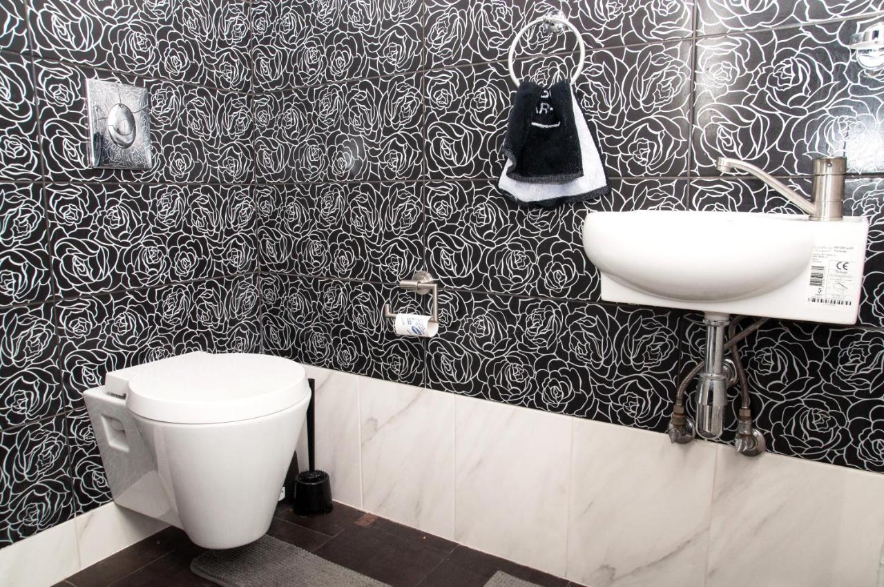 Apt In The Center Of The Town Near The Opera House Apartment Lviv Luaran gambar